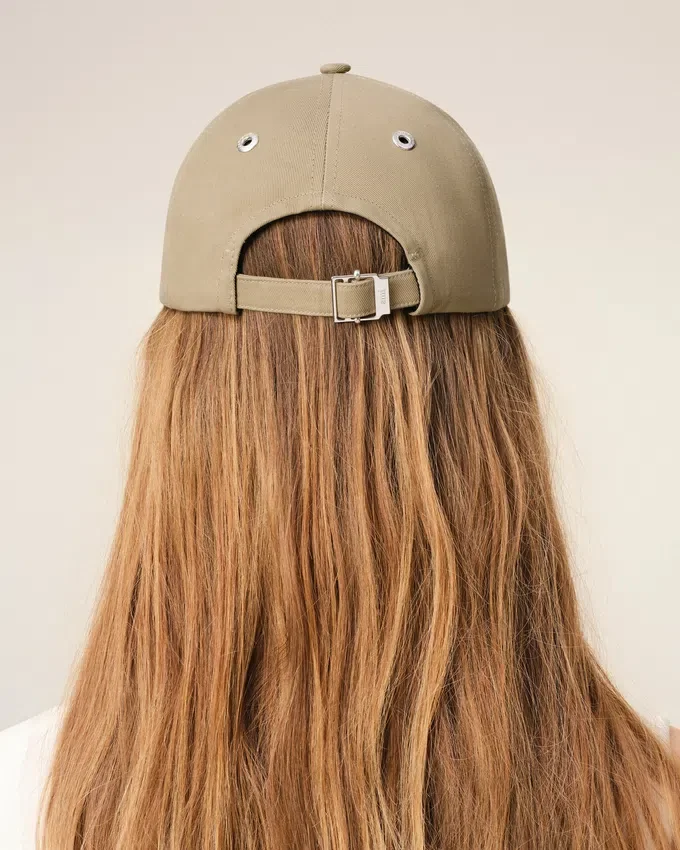 Beige Cotton Ami De Coeur Embroidery Cap Beige Cotton Ami De Coeur Embroidery Cap