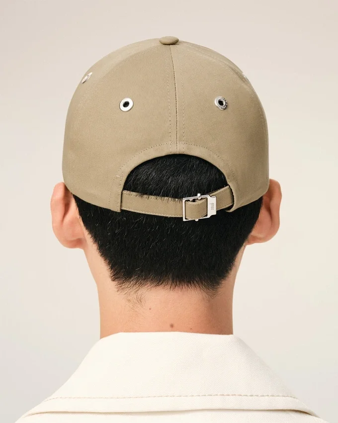 Beige Cotton Ami De Coeur Embroidery Cap Beige Cotton Ami De Coeur Embroidery Cap