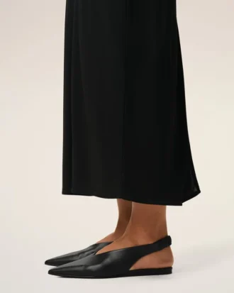 Black Lamb Leather Pointed Toe Slingbacks